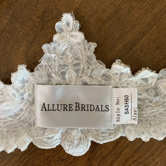 Allure bridal sash
